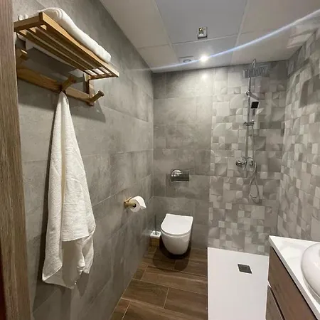 Luxury Views Apartment