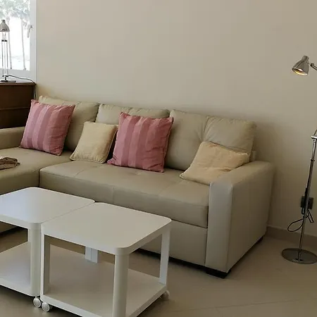 Luxury Views * Μαρμπέλλα