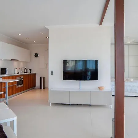 Luxury Views Apartment