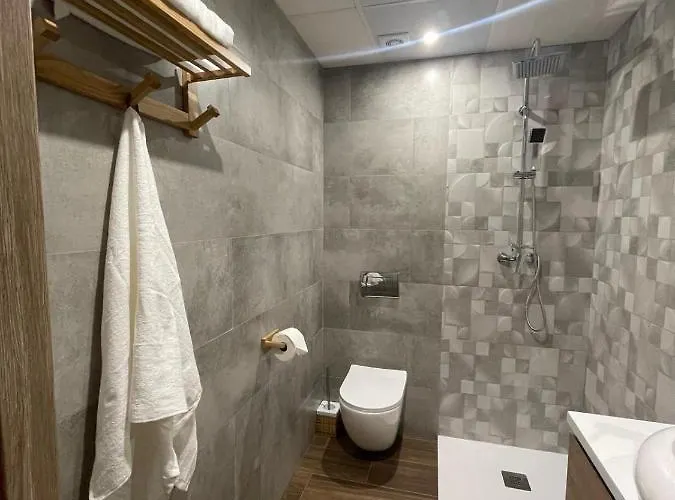 Luxury Views アパート