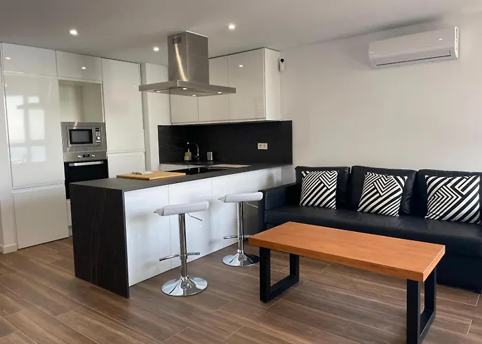 Luxury Views アパート