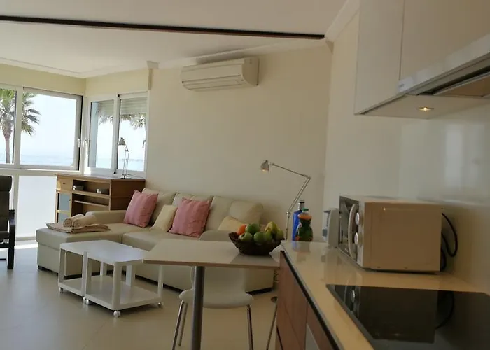 Luxury Views アパート